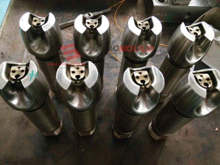 famous cap mold
